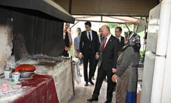 Vali Serdengeçti Cevdetiye’de Esnafla Bir Araya Geldi