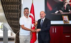 Dijital Medya Ekibinden Vali Serdengeçti'ye Ziyaret