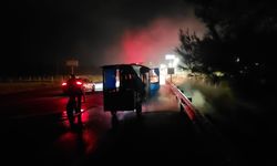 Adana'da seyir halindeki elektrikli motosiklette çıkan yangın söndürüldü
