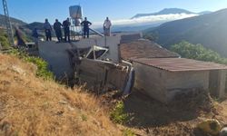 Belen’de Devrilen Araçtan Sürücü Kurtarıldı