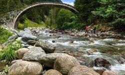 Çat Vadisi Köprüsü Rize’nin Tarihini Geleceğe Taşıyor