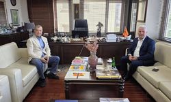 Yeni Yönetim Belediye Başkanlarıyla Bir Araya Geldi