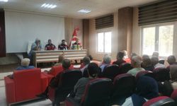 Düziçi'nde Çiftçilere Bitki Koruma Eğitimi Verildi