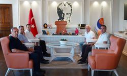 Finike Belediyesi'nde Veda Buluşması Gerçekleşti