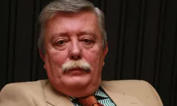 Galatasaray’ın Eski Yöneticisi Aziz Üstel Vefat Etti