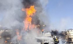 Hatay Hassa'da Hurdalık ve Dorse Yangını Söndürüldü