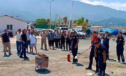 Hatay’da balıkçılara yangın güvenliği eğitimi verildi