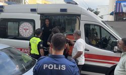 Hatay'da motosikletin yayaya çarptığı kazada 2 kişi yaralandı