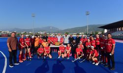 Kadınlar A Milli Hokey Takımı Osmaniye'de Kampa Girdi
