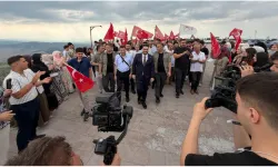 Hüseyin Baş Gençlerle Kocatepe’yi Ziyaret Etti