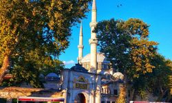 İstanbul Eyüp Sultan Manevi Atmosferiyle Ziyaretçi Ağırlıyor