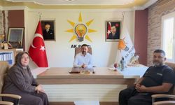 Kararmaz Mahalle Başkanlarını Parti Binasında Ağırladı