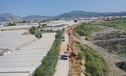 Kaş Kınık'ta Yol Çalışmaları Hız Kesmeden Sürüyor