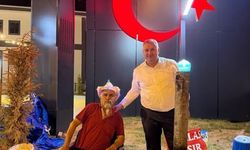Başkan Mustafa İba, Dallas Mısırcı'yı Tezgâhında Ziyaret Etti
