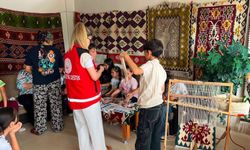 Kadirli'de Çocuklar Kilim Dokuma Sanatıyla Tanıştı