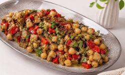 Osmaniye’de pratik köz patlıcanlı salata tarifi