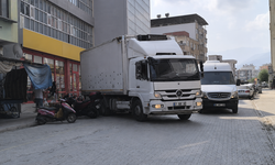 Osmaniye'de Market Sevkiyatları Trafiği Kilitliyor