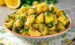 Şeflerden Patates Salatası İçin Basit Lezzet Tüyosu