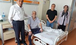 Şehit babası Galip Tuna'ya hastanede geçmiş olsun ziyareti