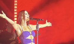 Simge Sağın, Manavgat'ta konser verdi