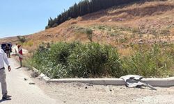 Yola Dökülen Mıcır Kaza Yaptırdı Öğretmen Yaralandı