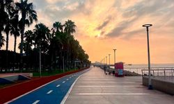 Mersin'de Gün Doğumu Kartpostallık Manzara Sundu