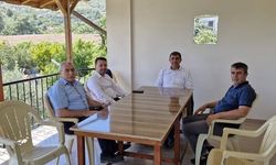 AK Parti Heyetinden Kisecik Mahalle Muhtarı Özaydın'a Ziyaret