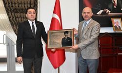 Vali Serdengeçti, CHP Osmaniye Yönetimini Ağırladı