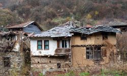 Terk Edilmiş Pomak Köylerinde Zamana Direnen Evler
