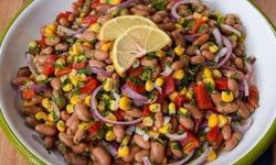 Barbunya Salatası Sofralara Renk Katıyor