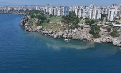 Antalya'da Falez Parkı'nda denize atık su sızıntısı