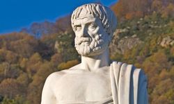 Büyük İskender’in Hocası Aristoteles