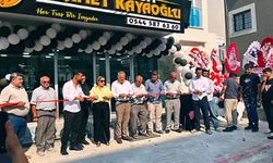 Başkan Kılıç Kuaför Salonu Açılışına Katıldı