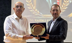 Kadirli’de Başarı Gururu! LGS ve YKS Derecesi Yapan Öğrenciler Ödüllendirildi