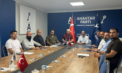 Anahtar Parti Osmaniye teşkilatı toplantıda bir araya geldi