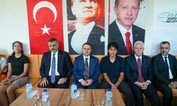İstanbul Esenyurt’ta Bakanlardan Esnaf Ziyareti
