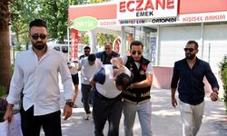 GÜNCELLEME - Antalya'da 1 kişinin öldüğü silahlı saldırıya ilişkin 3 şüpheliden 2'si tutuklandı
