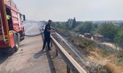 Hatay’da Otoyol Kenarındaki Yangın Büyümeden Söndürüldü