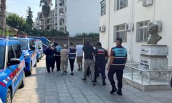 Mersin'de fuhuş operasyonunda yakalanan 8 şüpheliden 5'i tutuklandı