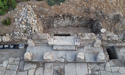 Side'de antik kentin görkemli kapısı yeniden gün ışığına çıktı