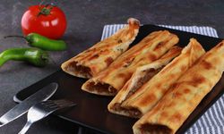 Osmaniye’de Pide Severlerin Aradığı Lezzet: Bol Kıymalı Ev Pidesi Tarifi