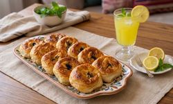 Patatesli Gül Böreği Sofraların Yeni Favorisi Oluyor
