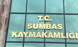 Sumbas’ta üniversiteyi kazanan öğrencilere Kaymakamlıktan eğitim desteği