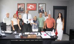 Hatay’da 51 Yıllık Gönüllülüğe Anlamlı Takdir! KMÇ Derneği’ne Plaket