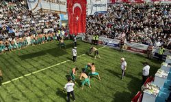 Kahramanmaraş'ta '30. Geleneksel Bertiz Boyalı Kısa Şalvar Güreş Festivali' düzenlendi