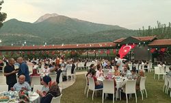 Kozan ilçesinde şehit aileleri ve gaziler yemekte bir araya geldi