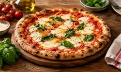 Margarita Pizza'nın Hikâyesi ve Evde Yapılışı