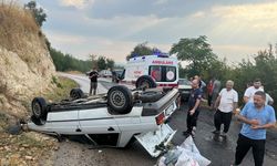 Osmaniye'de devrilen otomobildeki 2 kişi yaralandı
