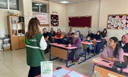 Osmaniye’de Yeşilay’dan Velilere Ekran Kullanımı Eğitimi