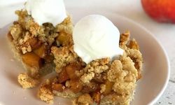 Osmaniye’de Şeftalili Crumble: Pratik Tatlı Tarifi